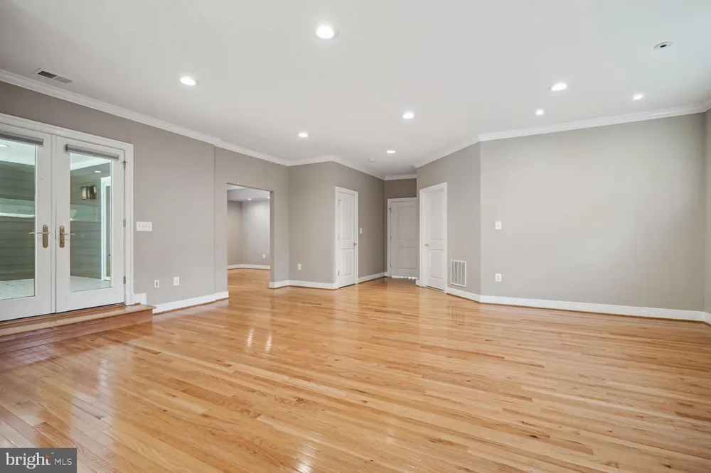 1530 FOREST VILLA LANE Mclean, VA 22101