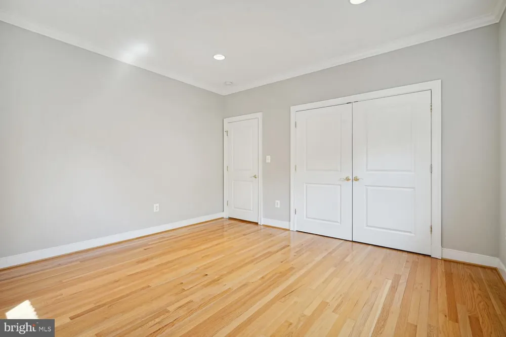 1530 FOREST VILLA LANE Mclean, VA 22101