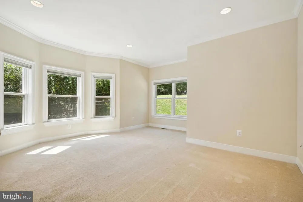 1530 FOREST VILLA LANE Mclean, VA 22101