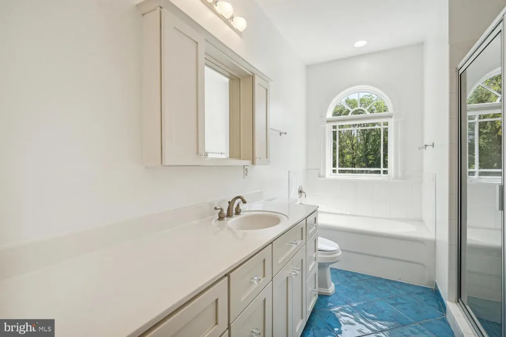 1530 FOREST VILLA LANE Mclean, VA 22101