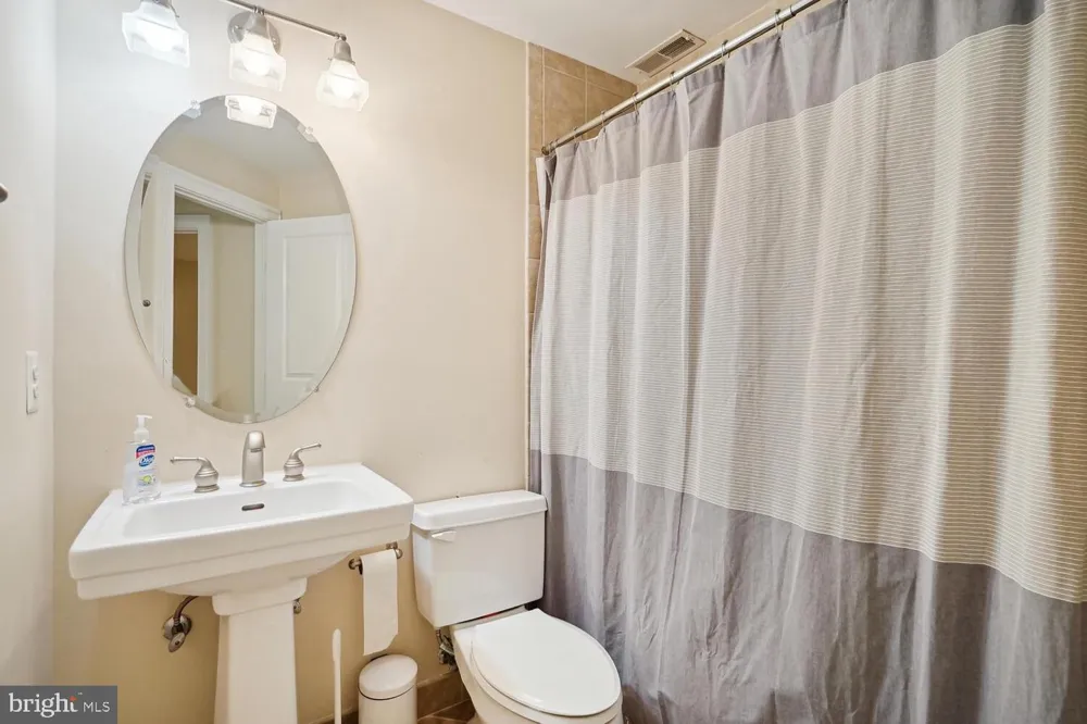 1530 FOREST VILLA LANE Mclean, VA 22101