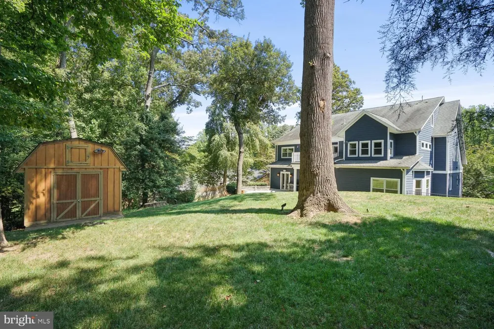 1530 FOREST VILLA LANE Mclean, VA 22101