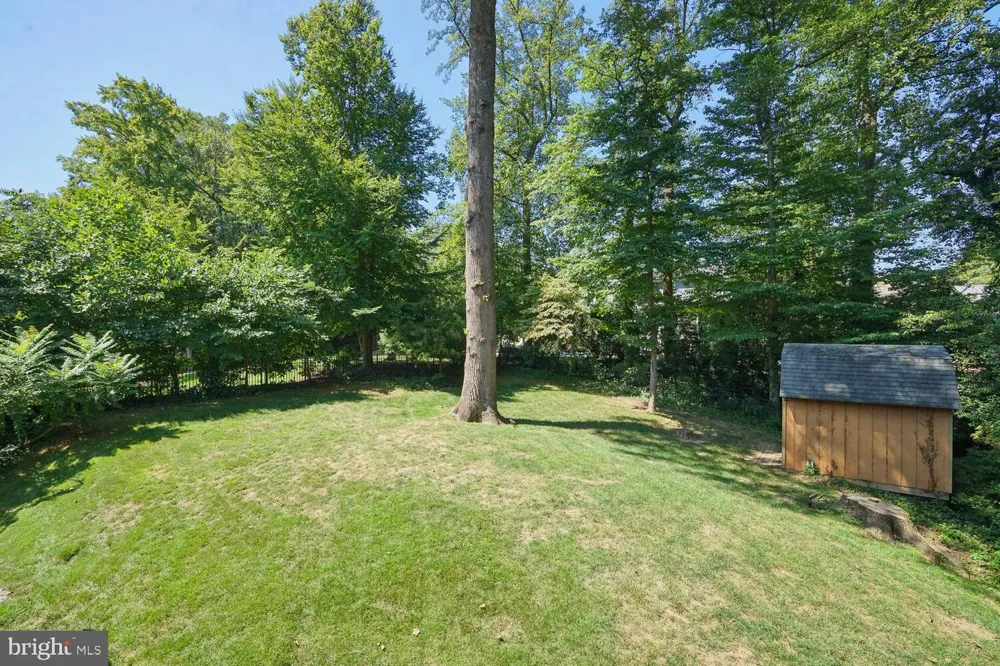 1530 FOREST VILLA LANE Mclean, VA 22101
