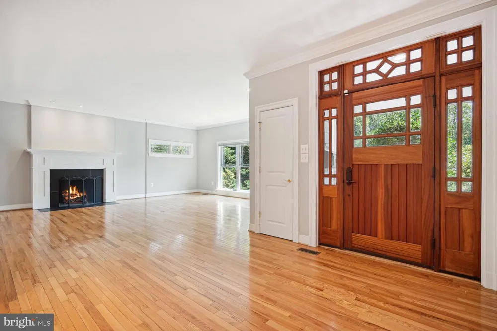 1530 FOREST VILLA LANE Mclean, VA 22101