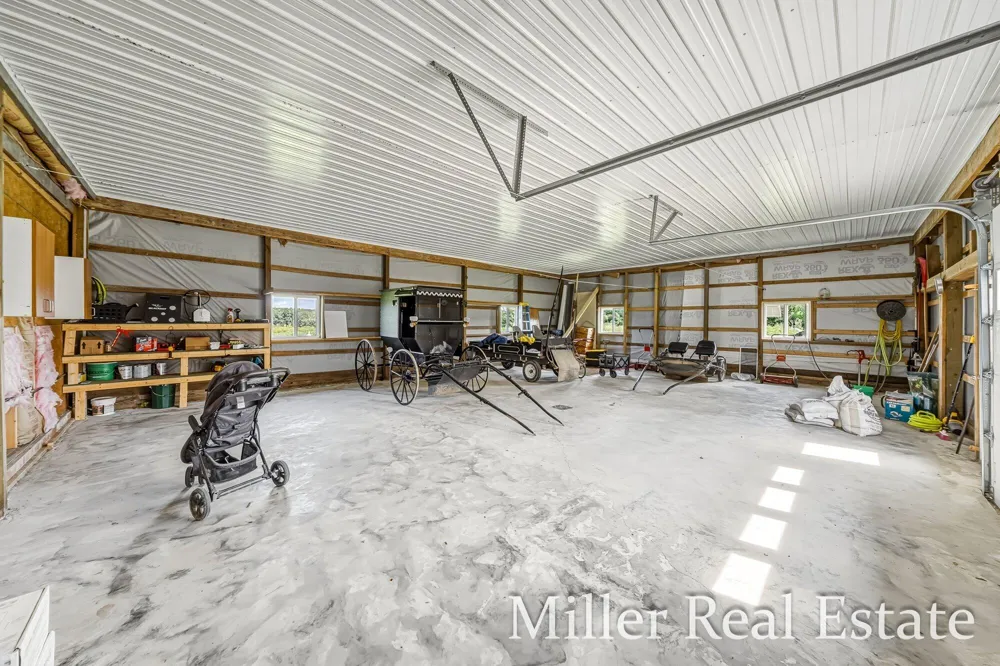 9607 S Barryville Road Dowling, MI 49050