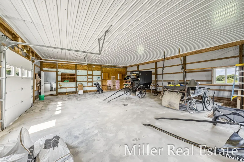 9607 S Barryville Road Dowling, MI 49050