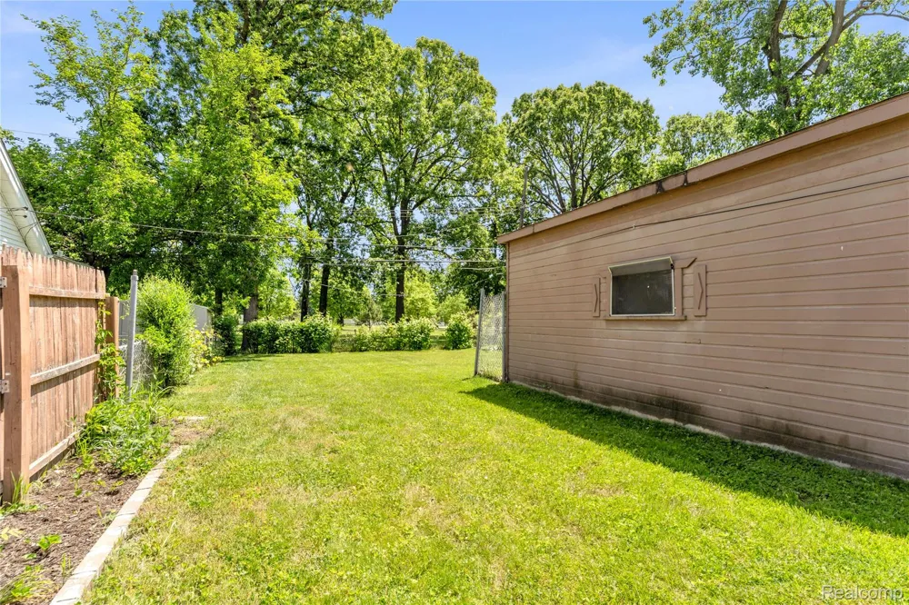 3280 Inman Street Ferndale City, MI 48220
