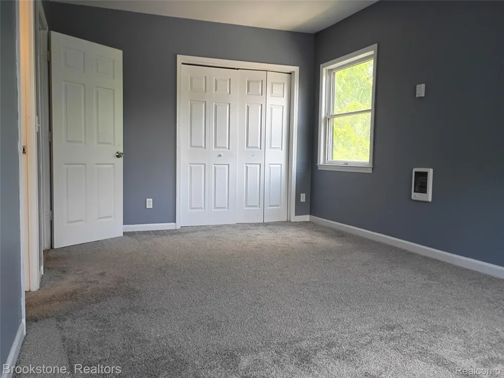 510 Pleasant Street #6 Charlotte City, MI 48813