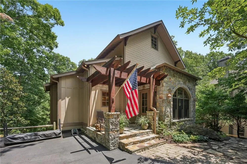 63 Choctaw Ridge Big Canoe, GA 30143