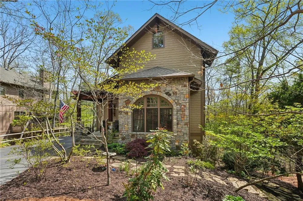 63 Choctaw Ridge Big Canoe, GA 30143