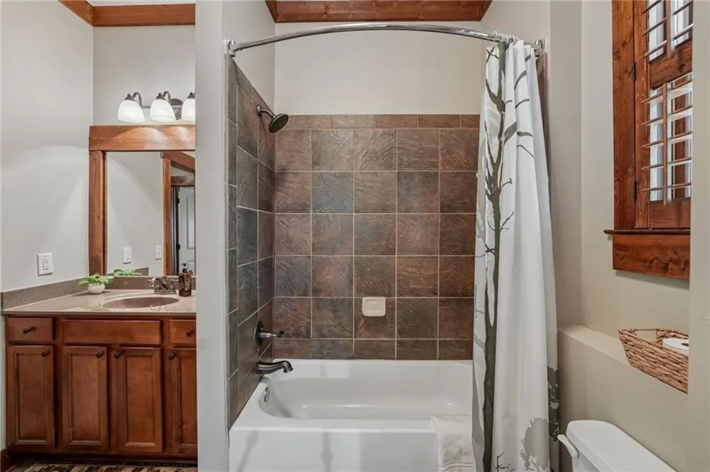 63 Choctaw Ridge Big Canoe, GA 30143