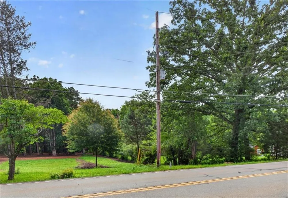 10987 Freehome Highway Canton, GA 30115