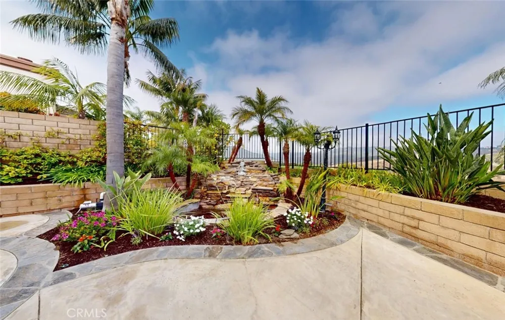 28671 Sea Point Laguna Niguel, CA 92677