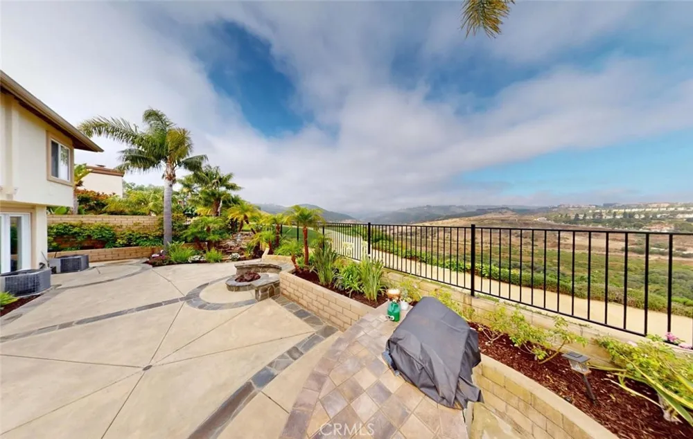 28671 Sea Point Laguna Niguel, CA 92677
