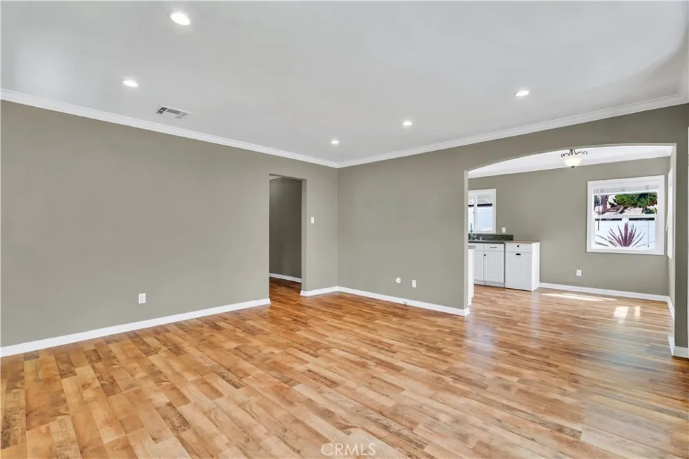 1833 261st Street Lomita, CA 90717