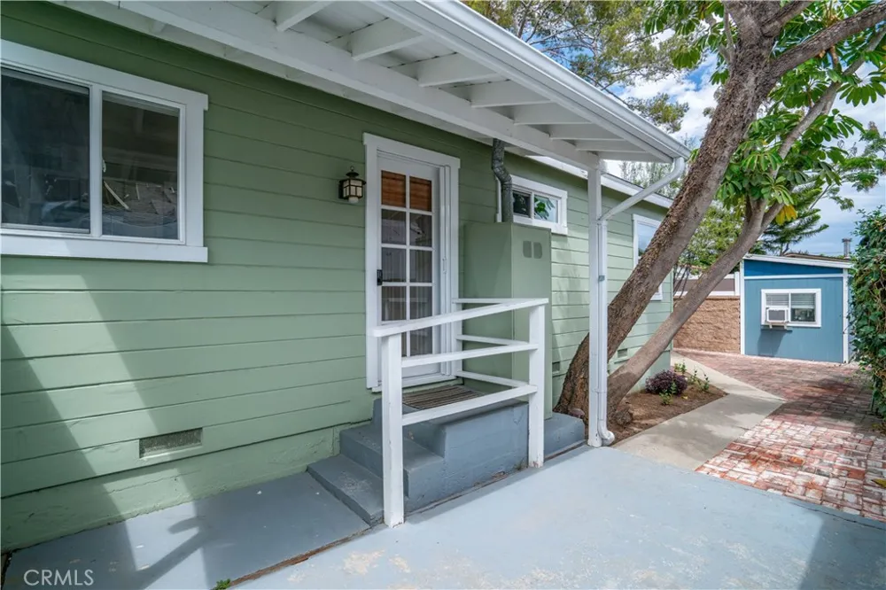 1833 261st Street Lomita, CA 90717