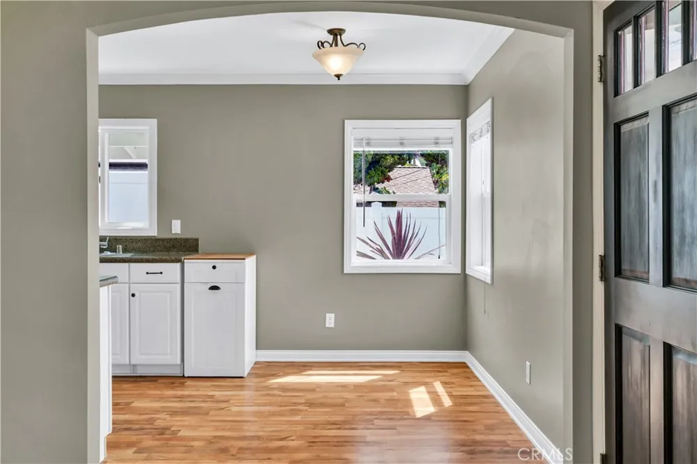 1833 261st Street Lomita, CA 90717