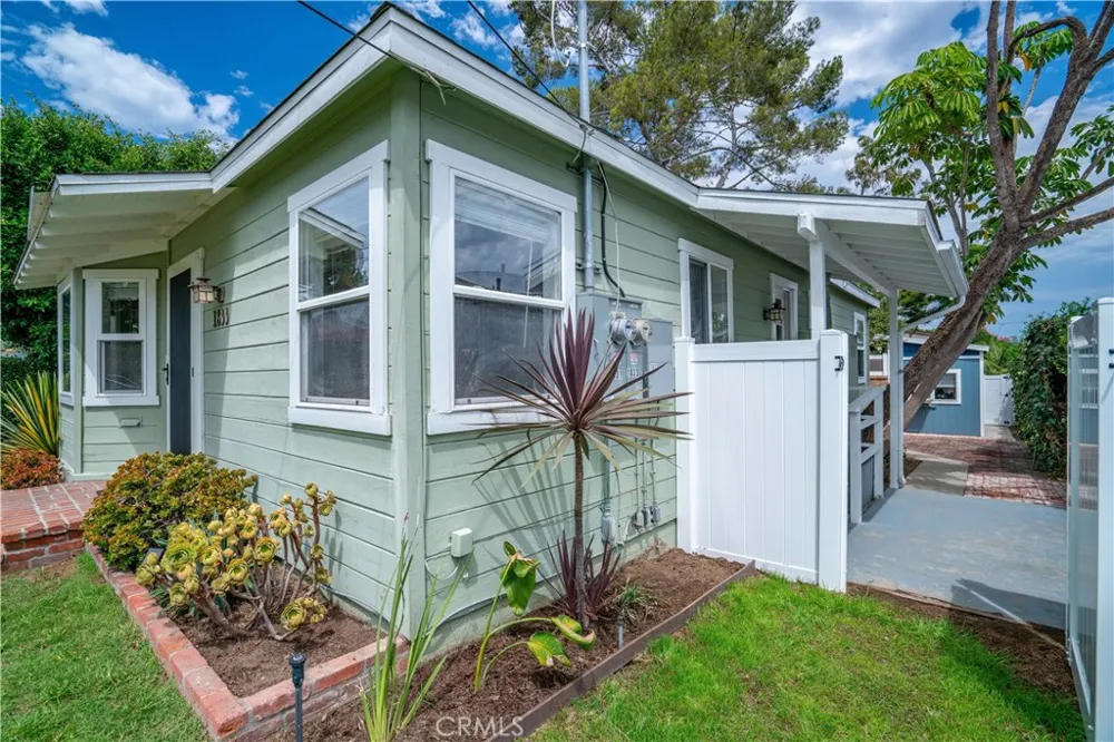 1833 261st Street Lomita, CA 90717