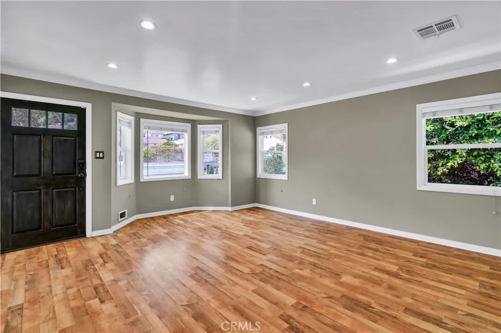 1833 261st Street Lomita, CA 90717