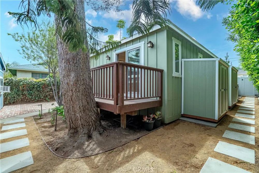 1833 261st Street Lomita, CA 90717