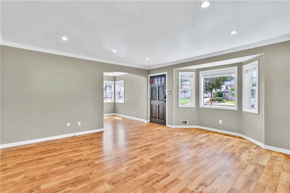 1833 261st Street Lomita, CA 90717