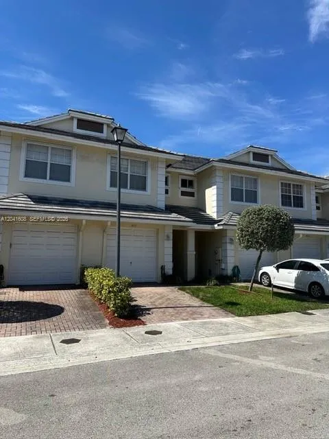 3011 NW 30th Ave #3011 Oakland Park, FL 33311