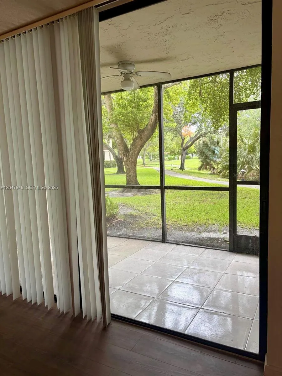 100 NW 76th Ave #102-2 Plantation, FL 33324