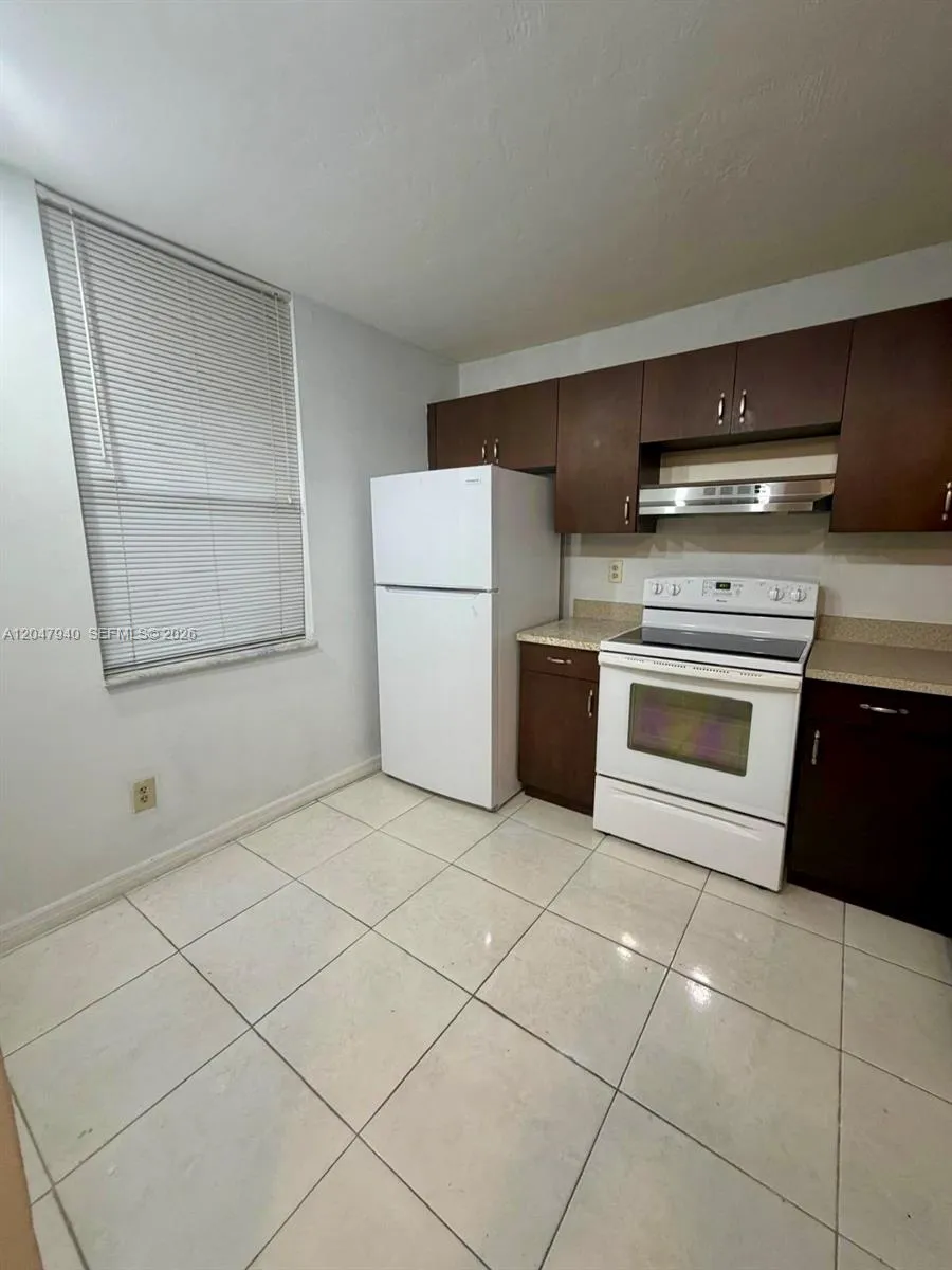 100 NW 76th Ave #102-2 Plantation, FL 33324