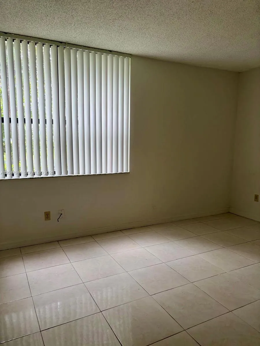 100 NW 76th Ave #102-2 Plantation, FL 33324