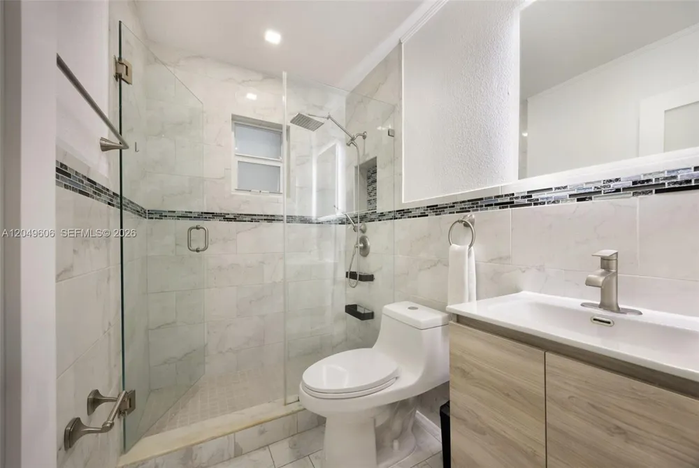 17370 NW 52nd Pl Miami Gardens, FL 33055