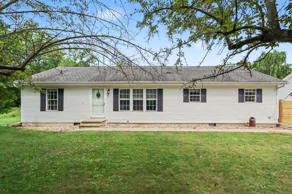 56883 Pulver Road Fabius Township, MI 49093