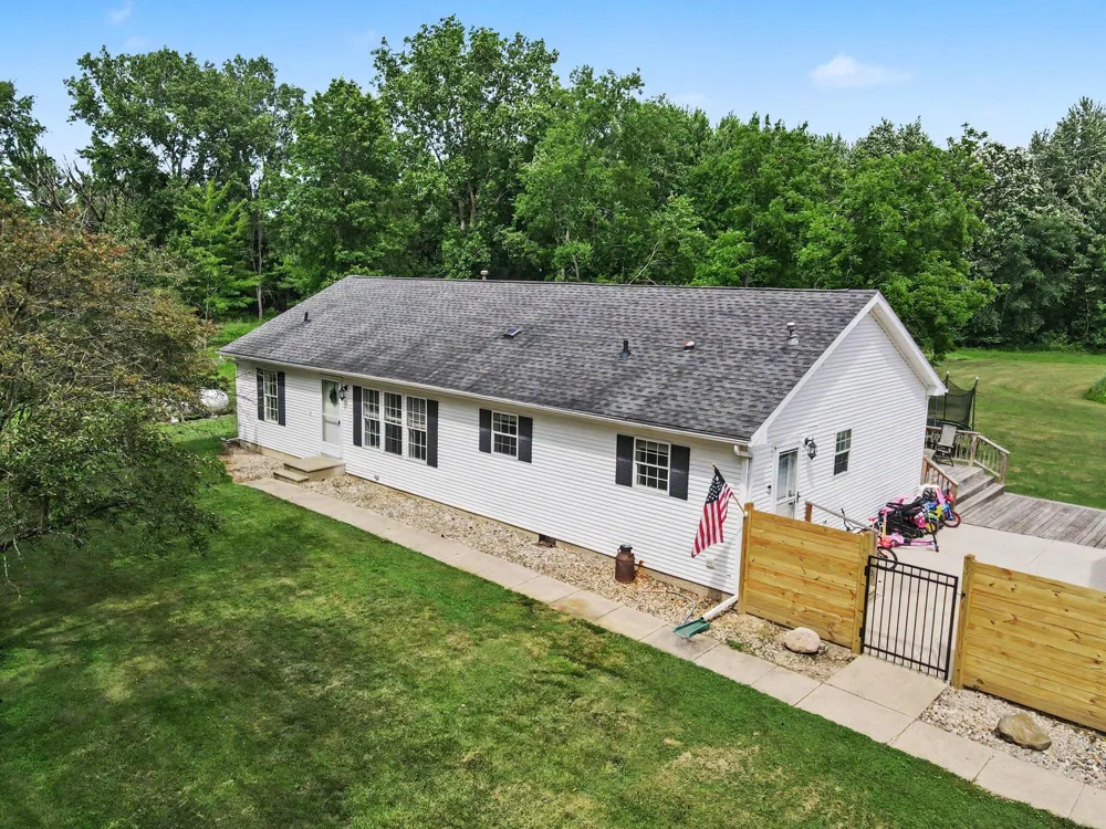 56883 Pulver Road Fabius Township, MI 49093