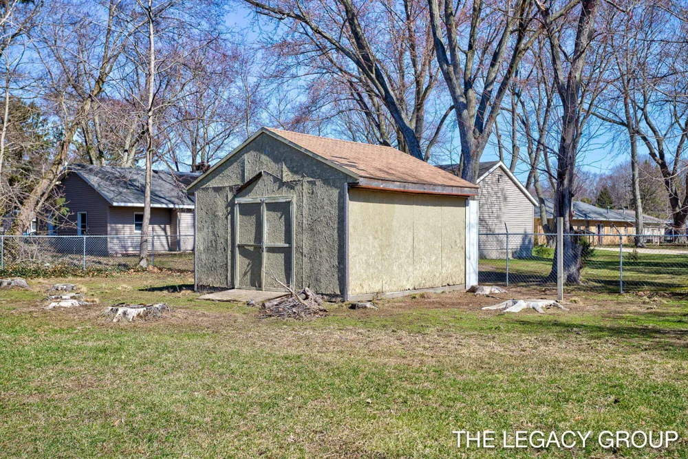 651 S 160th Avenue Park Township, MI 49423