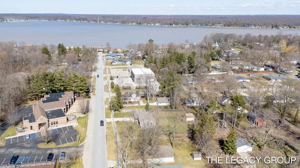 651 S 160th Avenue Park Township, MI 49423