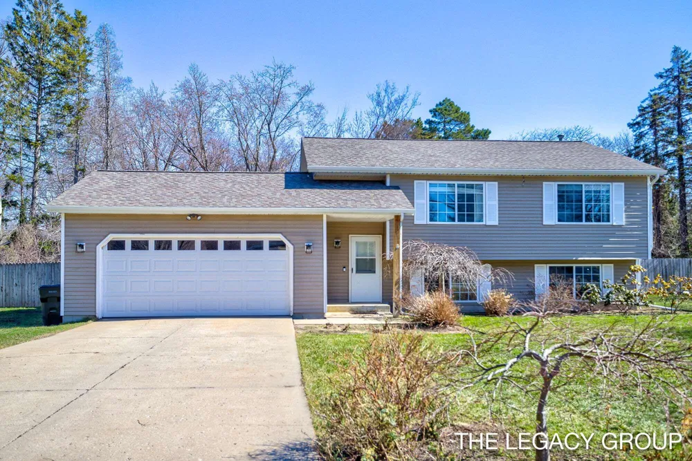 651 S 160th Avenue Park Township, MI 49423
