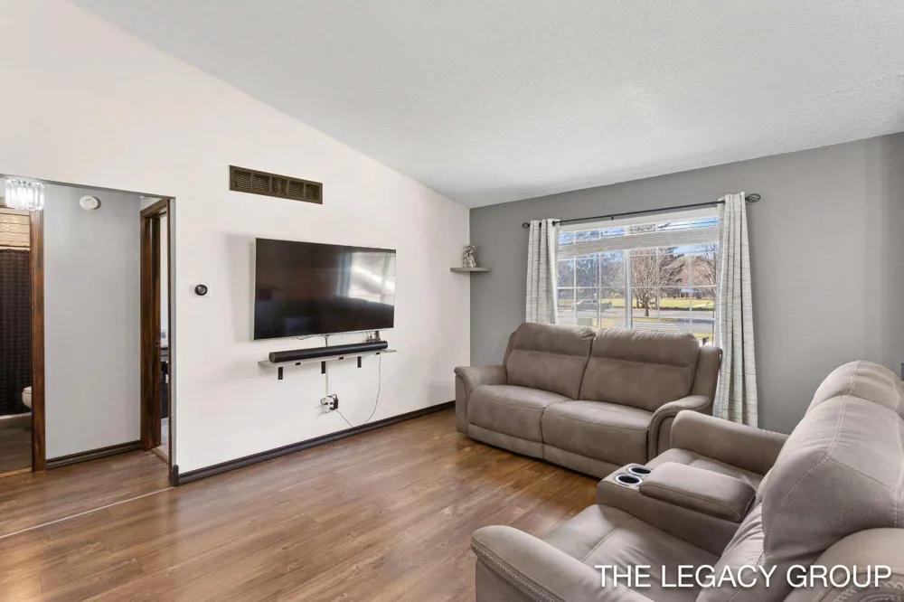 651 S 160th Avenue Park Township, MI 49423