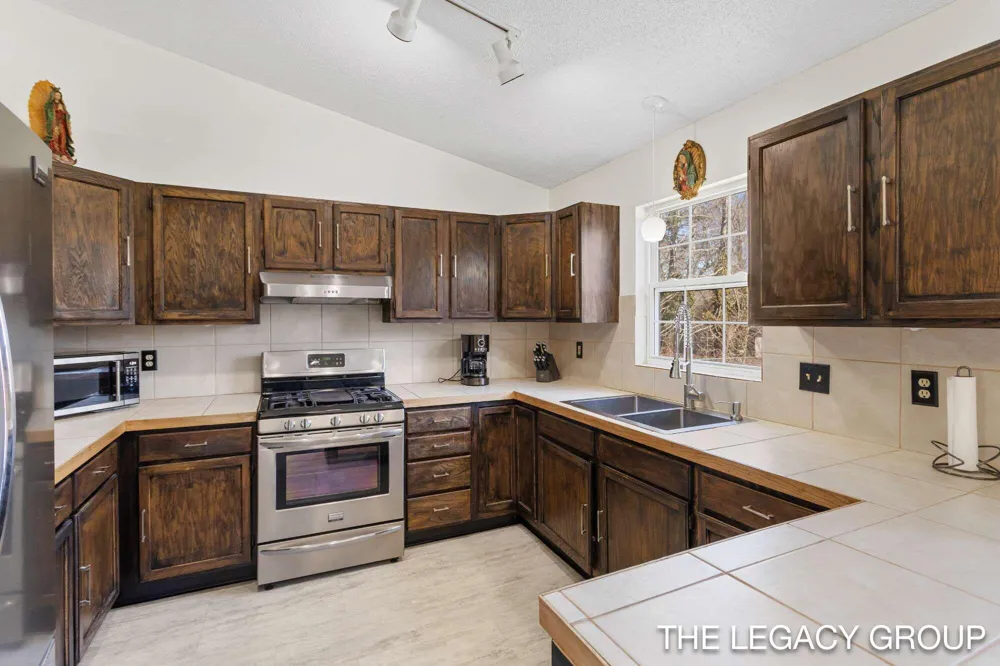 651 S 160th Avenue Park Township, MI 49423