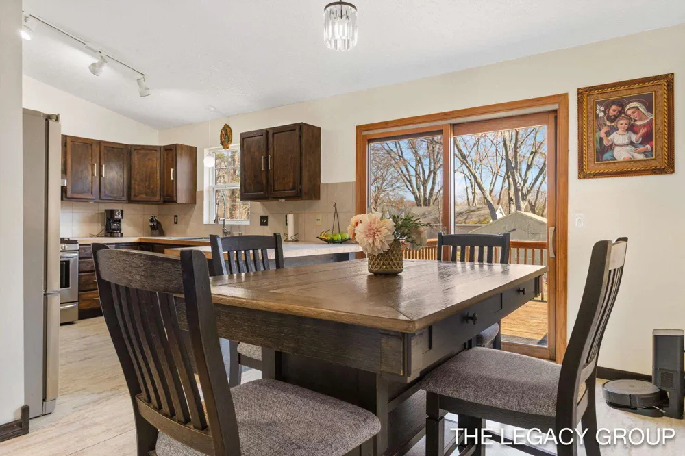 651 S 160th Avenue Park Township, MI 49423