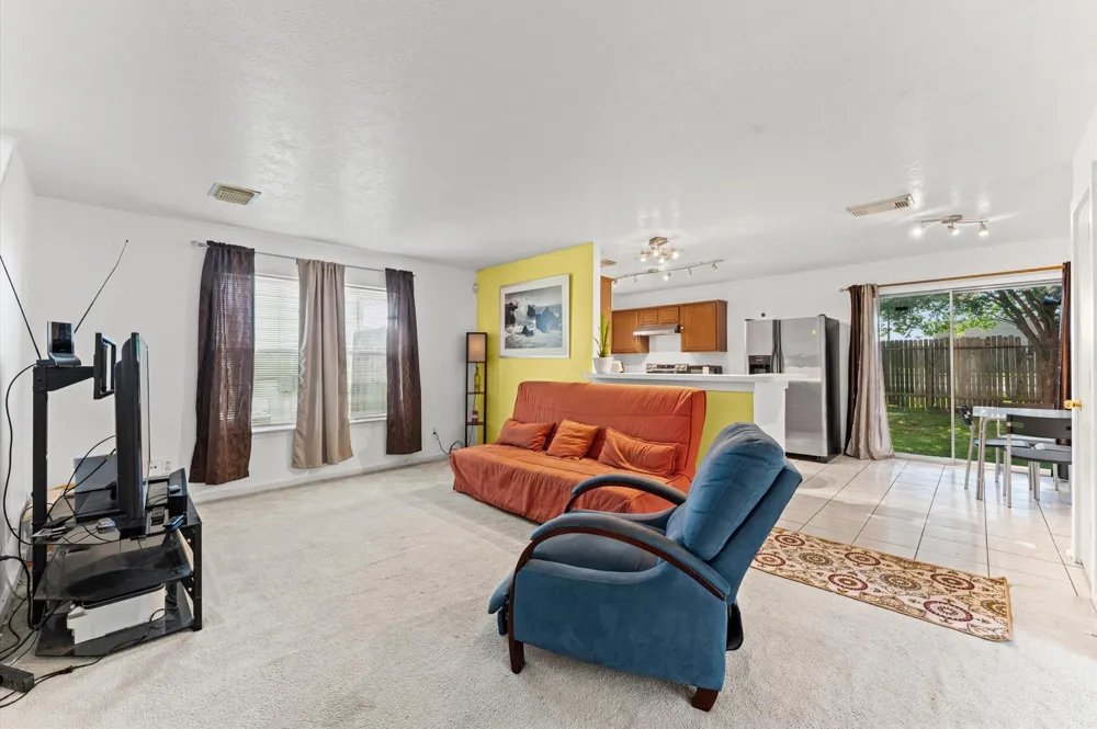 912 Willaby Street Channelview, TX 77530