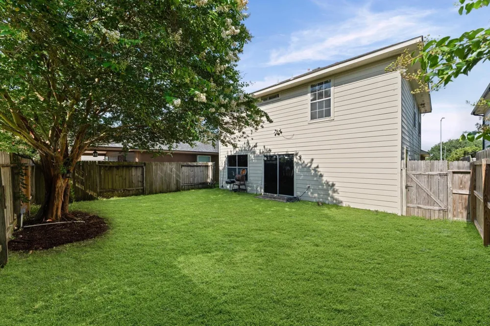 912 Willaby Street Channelview, TX 77530