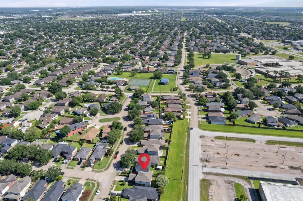 912 Willaby Street Channelview, TX 77530
