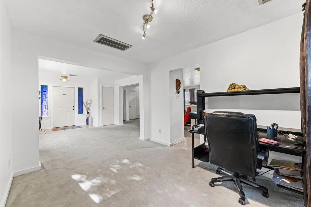 912 Willaby Street Channelview, TX 77530
