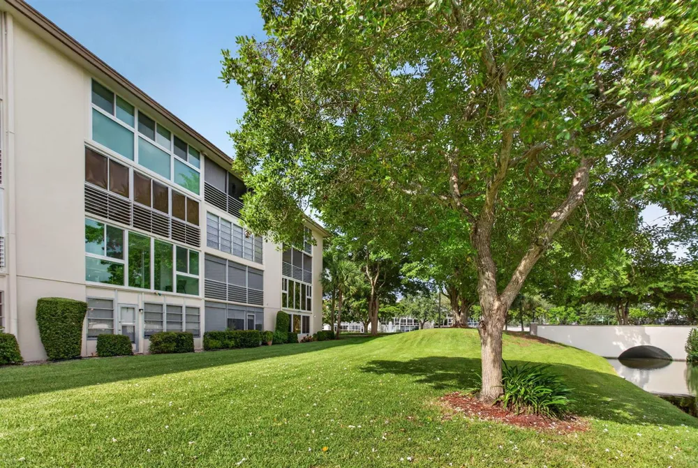 3205 Portofino Point #C2 Coconut Creek, FL 33066