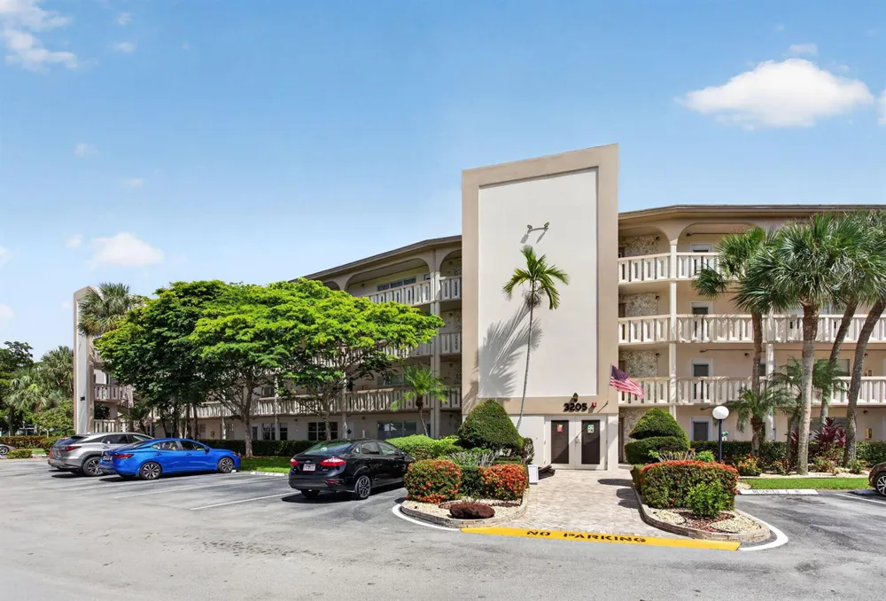 3205 Portofino Point #C2 Coconut Creek, FL 33066