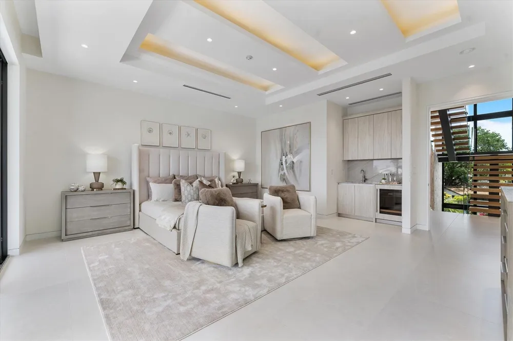 1607 SE 14th Street Fort Lauderdale, FL 33316