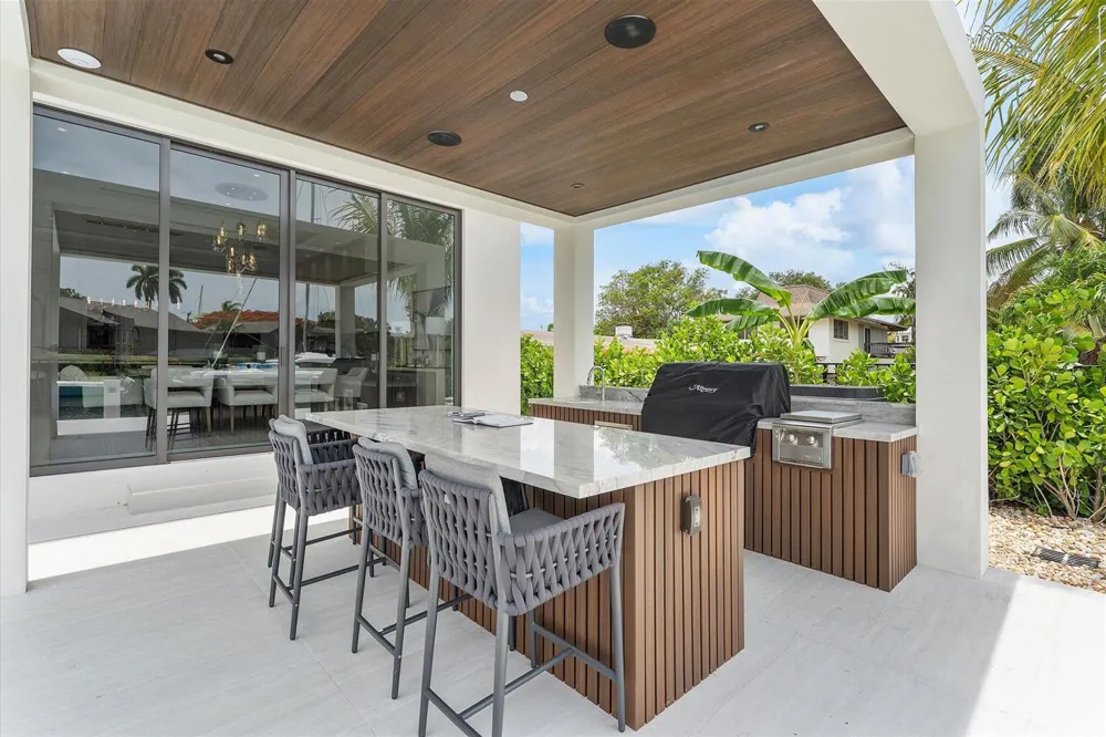 1607 SE 14th Street Fort Lauderdale, FL 33316