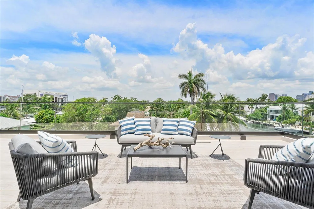 1607 SE 14th Street Fort Lauderdale, FL 33316