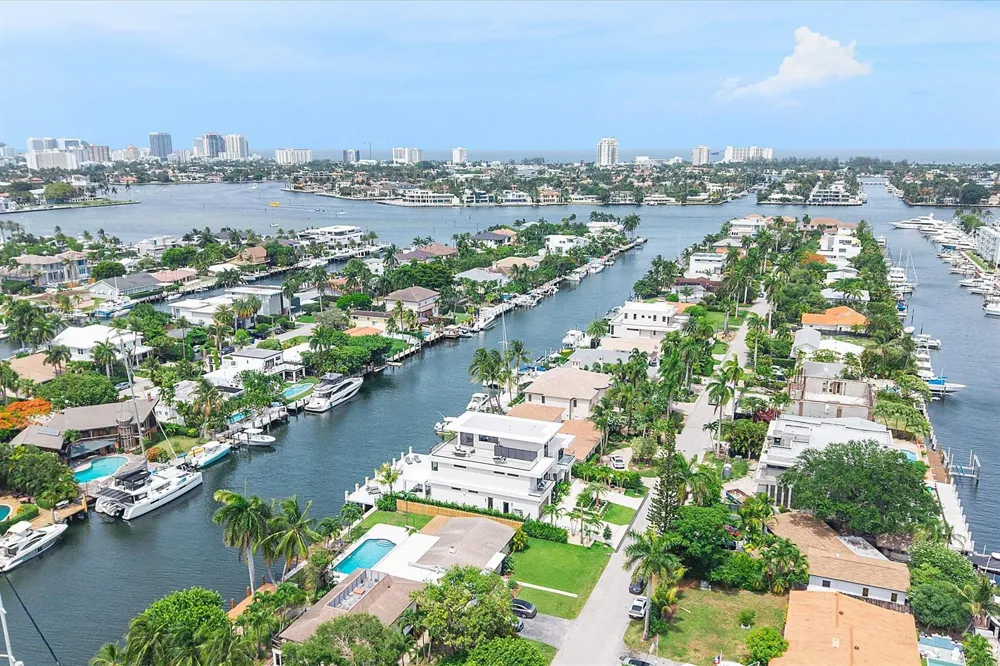 1607 SE 14th Street Fort Lauderdale, FL 33316