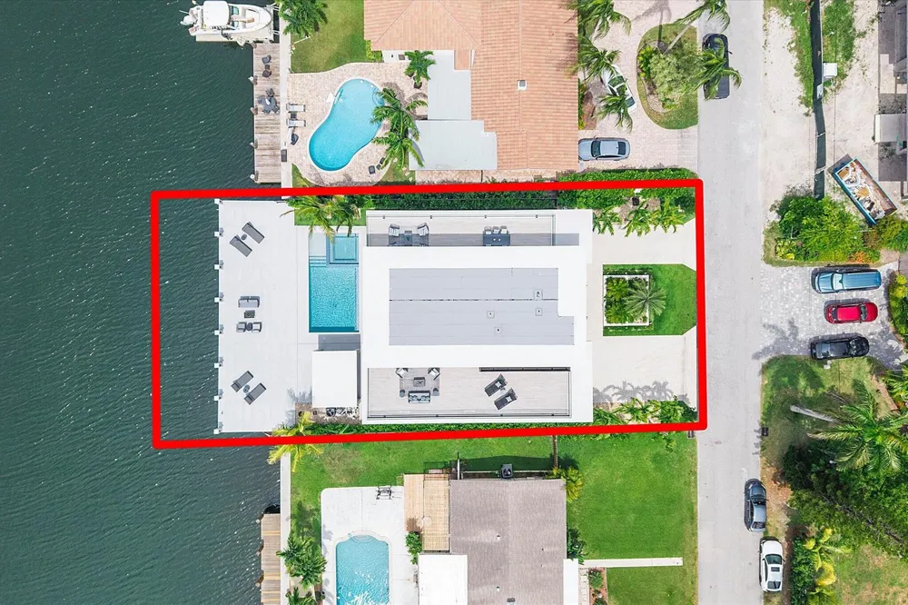 1607 SE 14th Street Fort Lauderdale, FL 33316