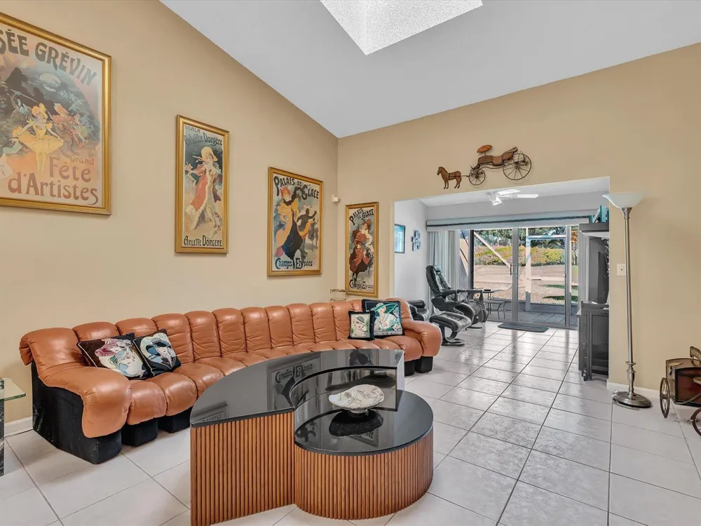 7036 Summer Tree Drive #B Boynton Beach, FL 33437
